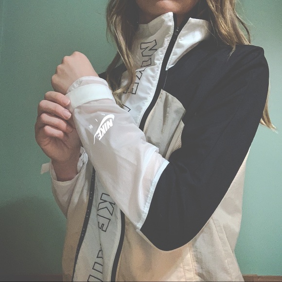 Nike air windbreaker - Picture 6 of 7